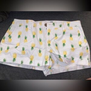 Women’s Pineapple Shorts Size 6